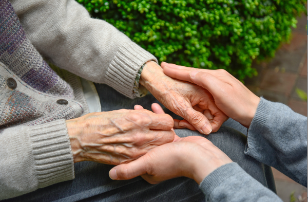 Wat is een dementievriendelijke uitvaart?